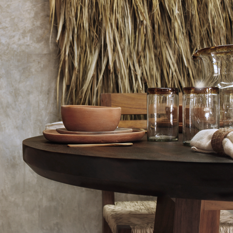 MESA COMEDOR CONCHAS CHINAS
