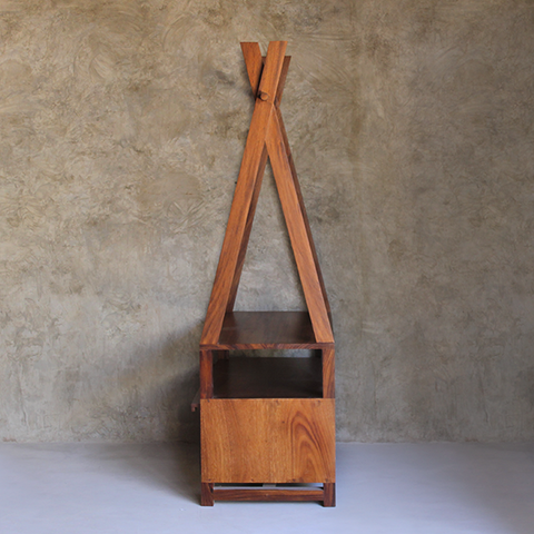 PELICANOS WARDROBE DRESSER